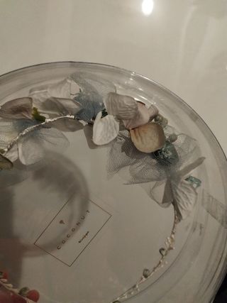 Vestido con corona  de comunión niña