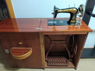 Maquina de coser antigua