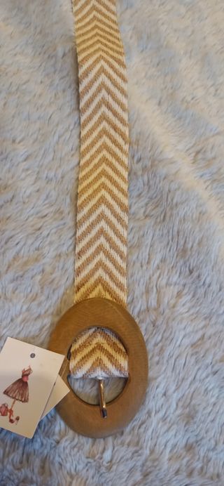 Cinturón hilo con etiqueta