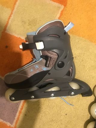 Patines cuatro ruedas marca Decathlon