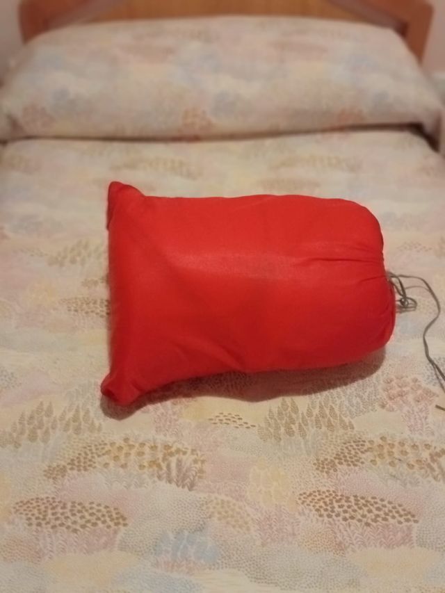 Saco de dormir tipo momia.