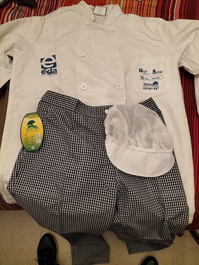 Uniforme cocina escuela de hostelería