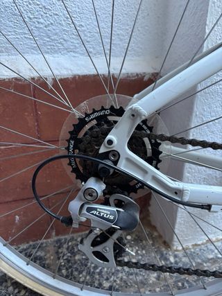 BICICLETA DE PASEO SPECIALIZED