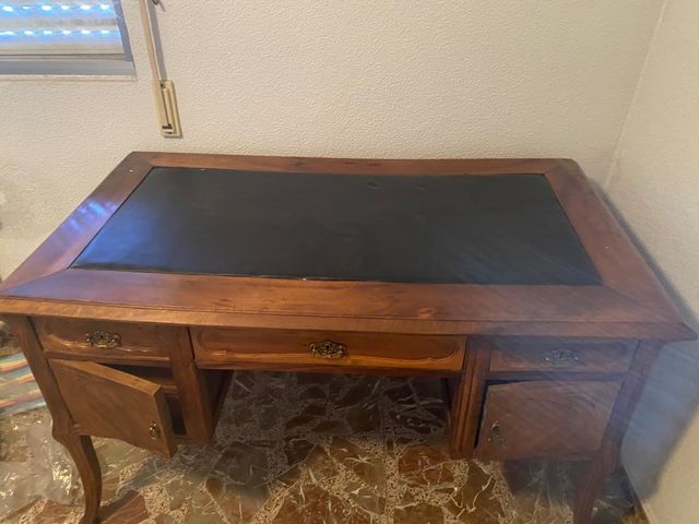 mueble despacho muy antiguo