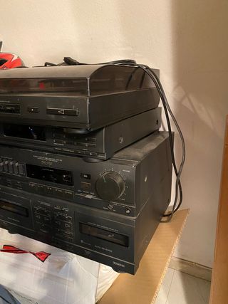 Tocadiscos, radiocadena y casettes