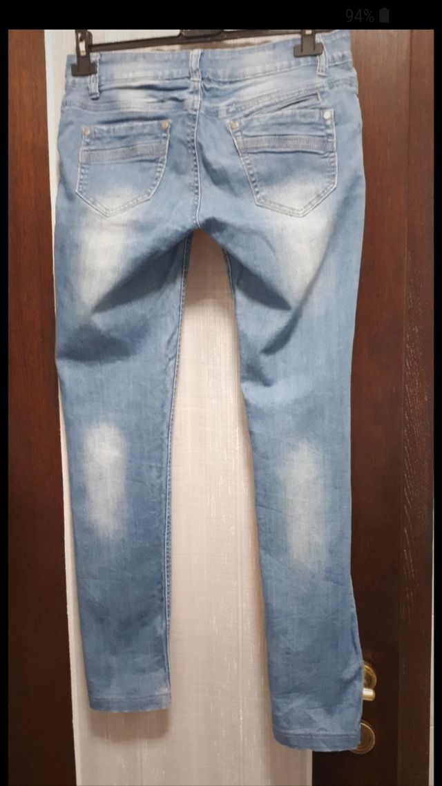 Jeans skinny a vita bassa colore chiaro