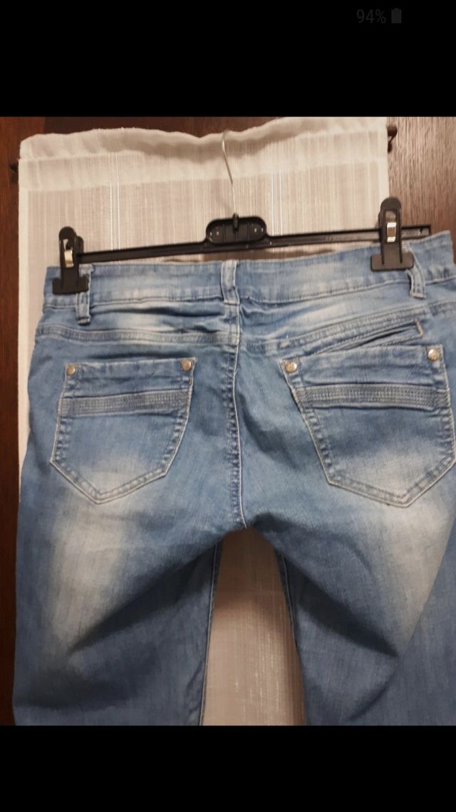 Jeans skinny a vita bassa colore chiaro