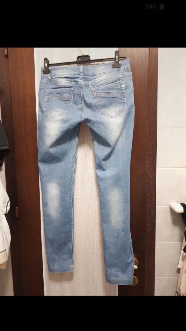 Jeans skinny a vita bassa colore chiaro