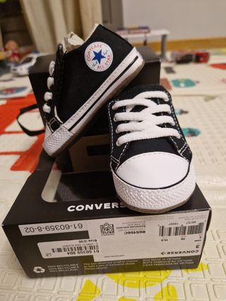 Patucos Converse bebé