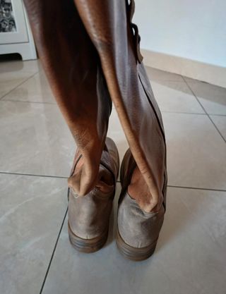 Stivali alti in pelle marroni 40