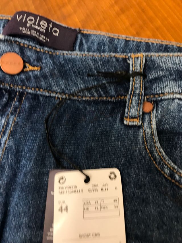 Pantalon corto Violeta talla 44  tejano nuevo