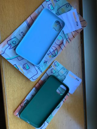 2 fundas Iphone 11 de KWMobile