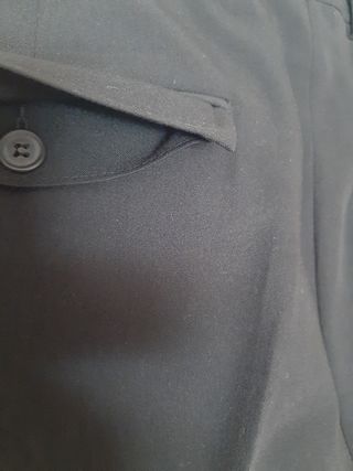 Pantalón de vestir negro. T. 42