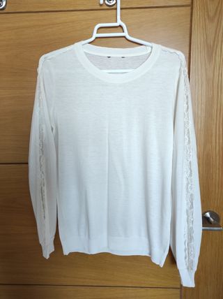 Camiseta manga larga y encaje