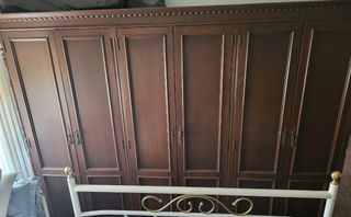Armario madera clásico