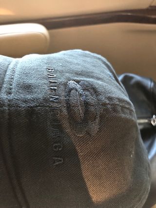 balenciaga gorra