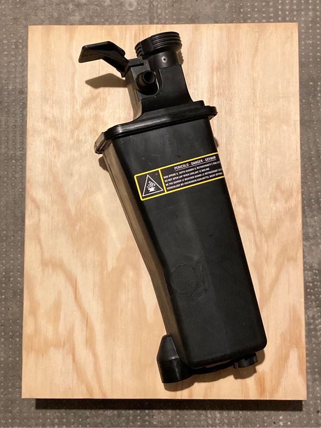 Vaschetta liquido radiatore BMW - NUOVA MAI USATA