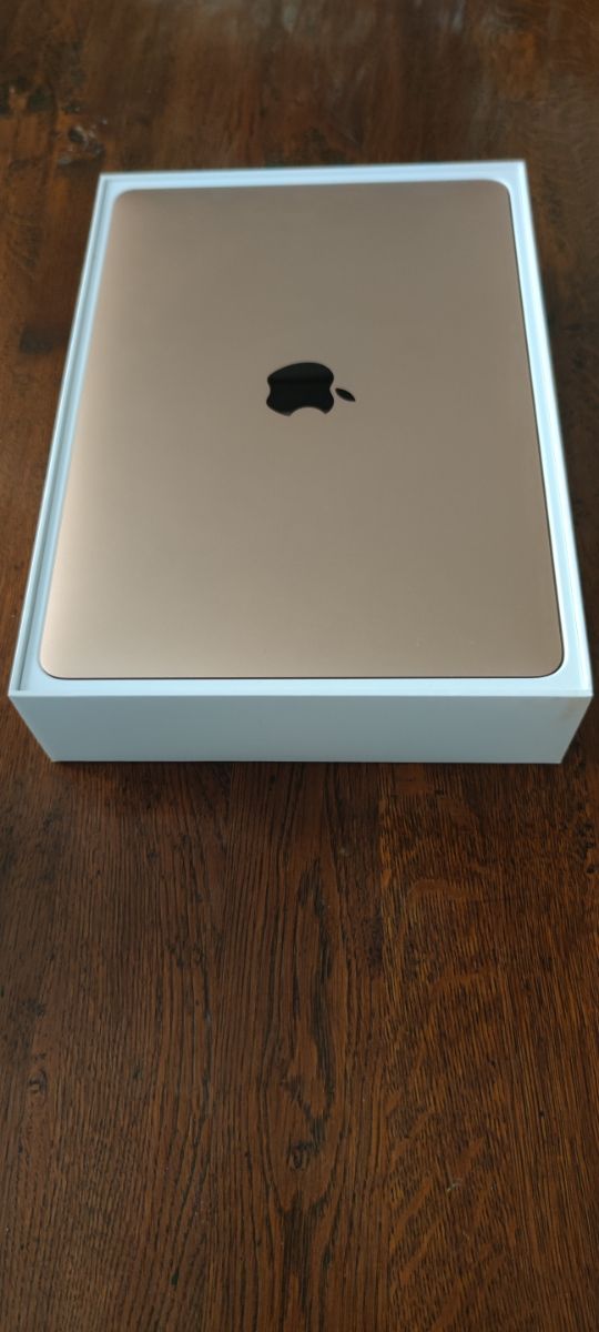IMPECABLE! MacBook GOLD 12"