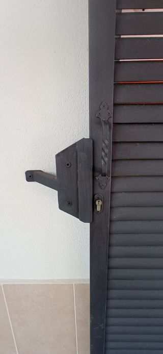 Cierros Metálicos CORREDERAS VENECIANAS