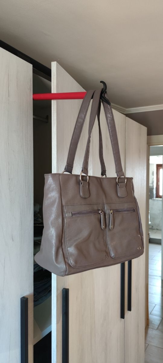 Borsa da spalla "Carpisa"