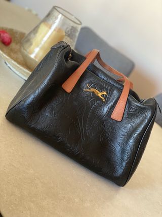 Bolso bimba y lola de piel negro