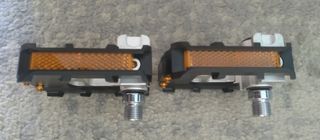 Pedal plegable de aluminio