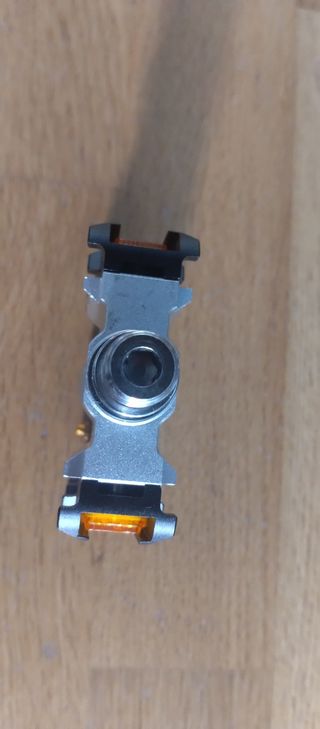 Pedal plegable de aluminio