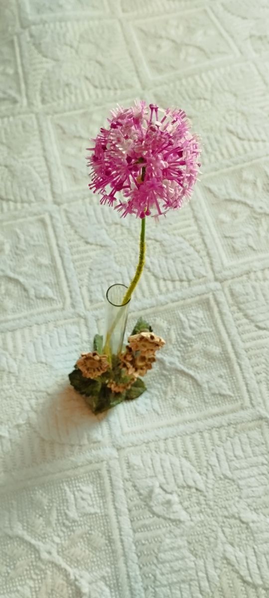 Búcaro pintado a mano