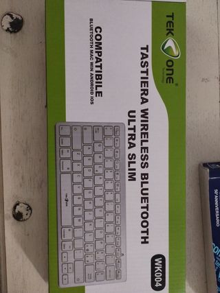 Tastiera bluetooth