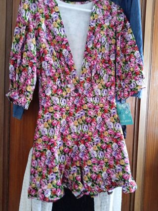 Ropa nueva con etiqueta