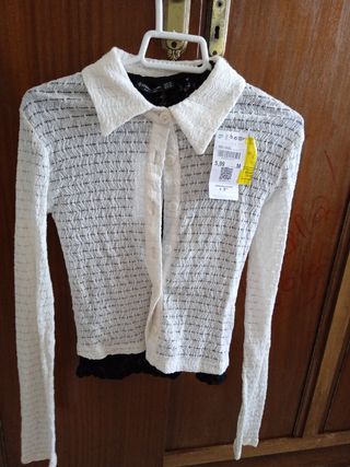 Ropa nueva con etiqueta