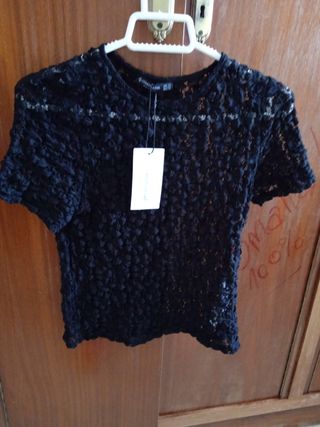 Ropa nueva con etiqueta