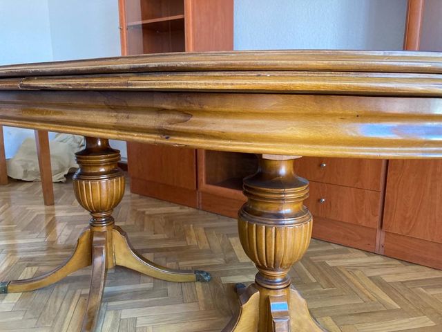 Mesa de comedor extensible y 6 sillas