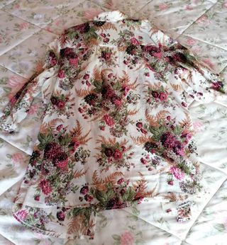 Camisa floreada