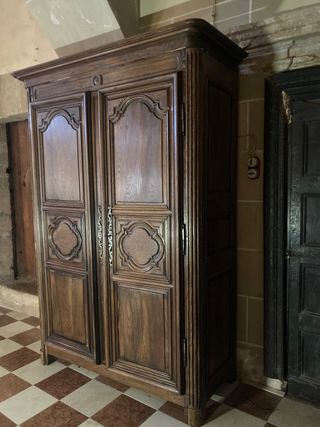 armario de 1690.Roble