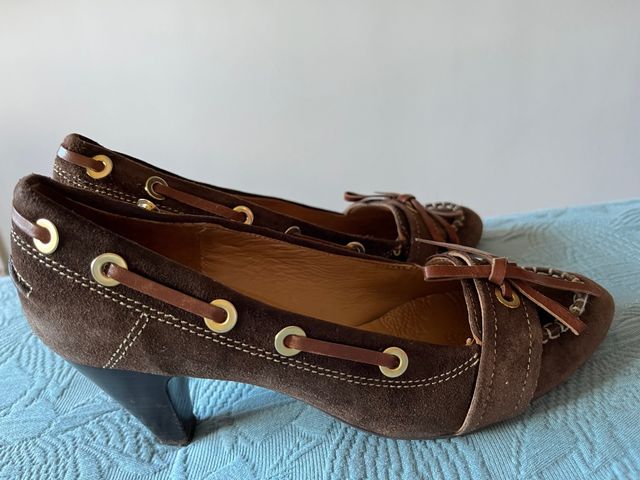 Zapatos marrones ante