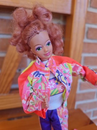 Barbie Sky anni '80 include bastoni da passeggio ultima foto