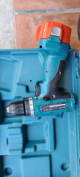 Taladro de bateria makita