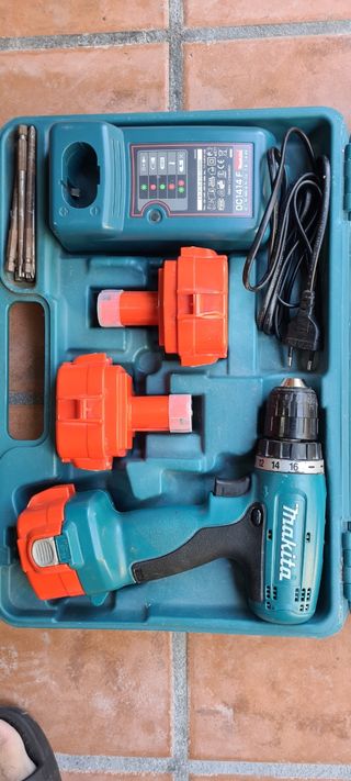 Taladro de bateria makita