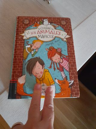 El colegio de los animales mágicos
