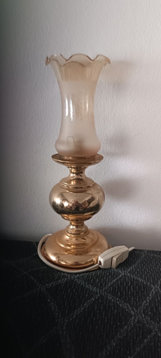 Lámpara de mesilla de noche