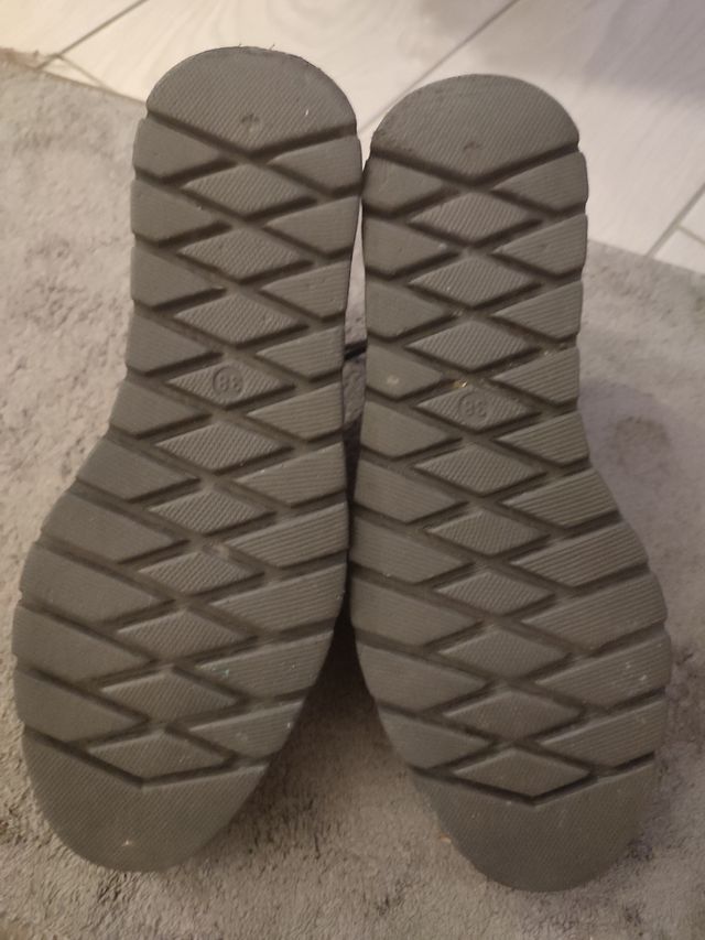 Scarpe con lacci all'inglese n.38