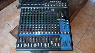 Mesa de directos Yamaha MG16XU