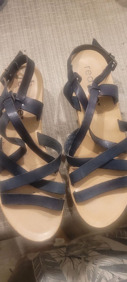 Sandalias de piel azul marino