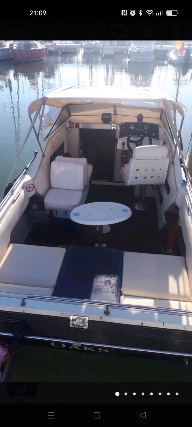 Barco de 6 plazas, recien revisado.