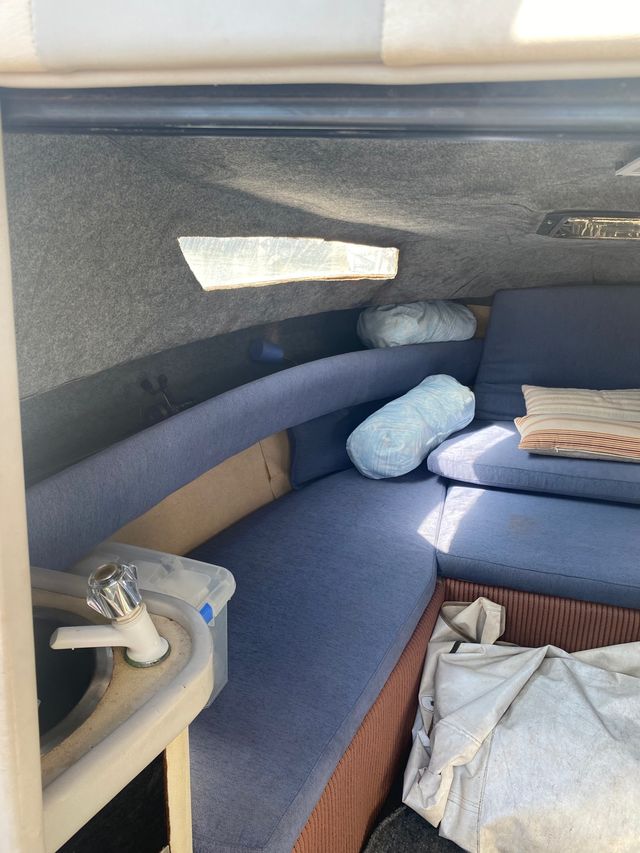 Barco de 6 plazas, recien revisado.