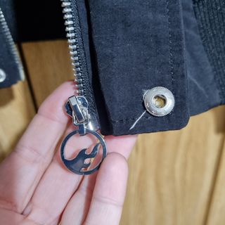 Cazadora bomber negra nueva