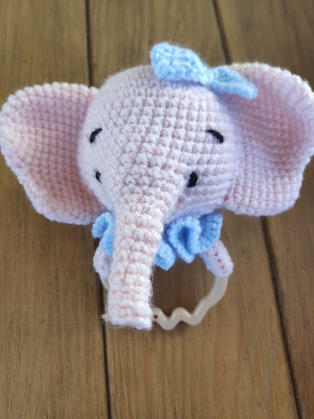 Sonajero crochet elefante