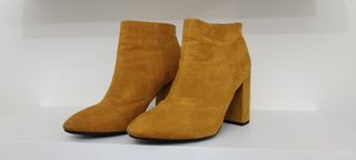 Botín tacón. talla 37. pull&bear