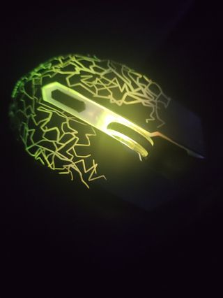 Ratón gaming con rgb 